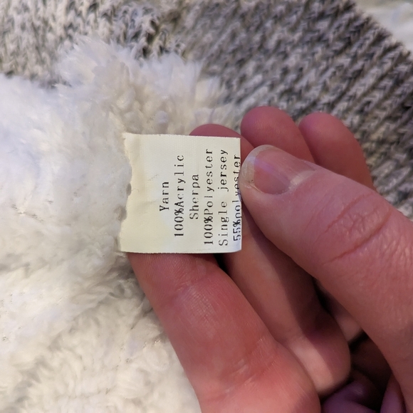 Gray Toggle Knit Jacket with Hood - Picture 4 of 7